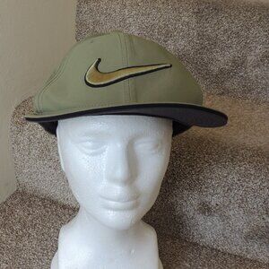 Nike Golf Olive Green Snapback Hat One Size Adjustable Swoosh Logo